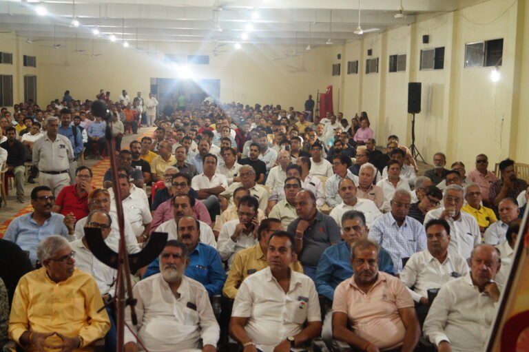 पार्षद अजीत कुकरेजा को सीएम हाऊस से आया बुलावा, टिकट ना मिलने पर सिंधी समाज ने निर्दलीय लड़ाने का किया फैसला