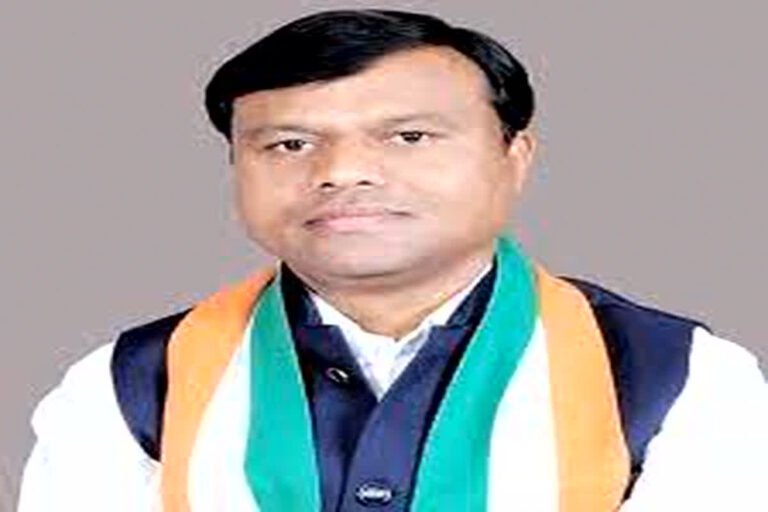 सीएम के पत्र पर दीपक बैज ने निशाना साधा