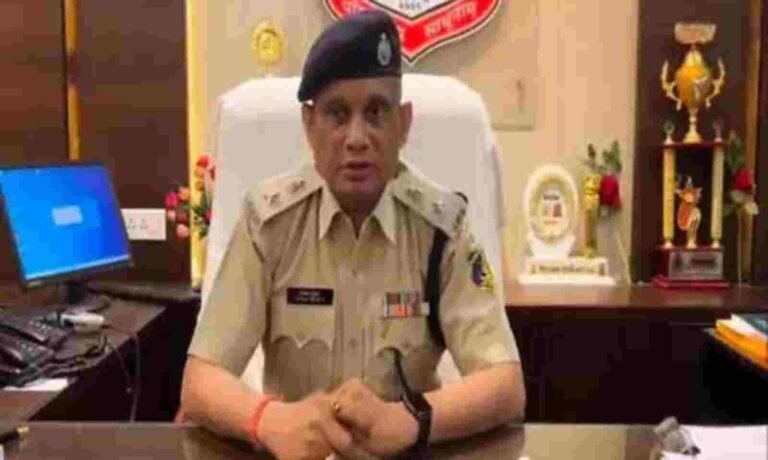होली पर्व को शांतिपूर्ण और समरसता के साथ मनाएं: एसपी विवेक शुक्ला