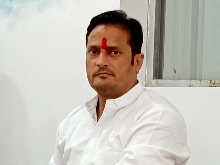 डायरिया पीड़ितो से मिले विकास उपाध्याय