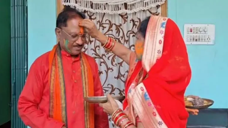 सीएम साय ने अपने गृह ग्राम में मनाई होली