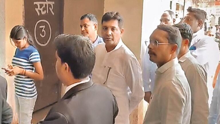 शराब घोटाले के आरोपीयो को EOW ने कोर्ट में पेश किया, अरविंद सिंह ने जमानत याचिका लगाई