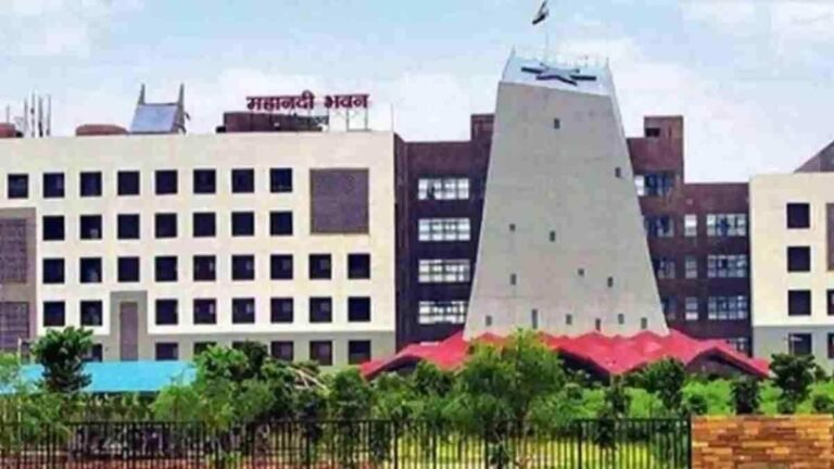 BREAKING: IAS अफसरों को मिला नए साल में पदोन्नति का तोहफा…