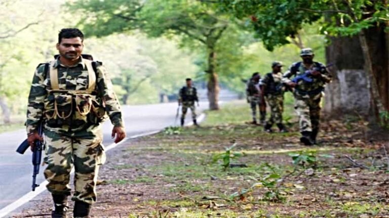 Naxal Encounter: ओडिशा-छत्तीसगढ़ सीमा पर पुलिस और नक्सलियों के बीच मुठभेड़…