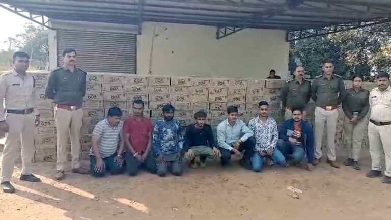 ब्रेकिंग: ब्लॉक कांग्रेस अध्यक्ष के फार्म हाउस में 500 पेटी शराब बरामद, निकाय चुनाव में बांटने की थी तैयारी…
