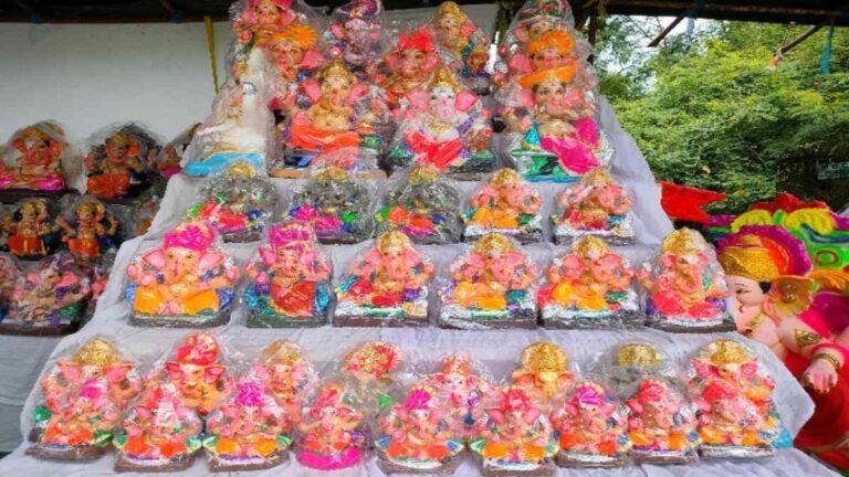 गणेश मूर्तियों पर निगम की सख्ती, लेकिन क्या यही कड़ाई हर त्योहार पर?